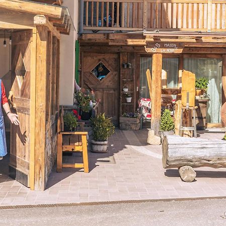 Majon De La Nona Hotel Pozza di Fassa Eksteriør billede