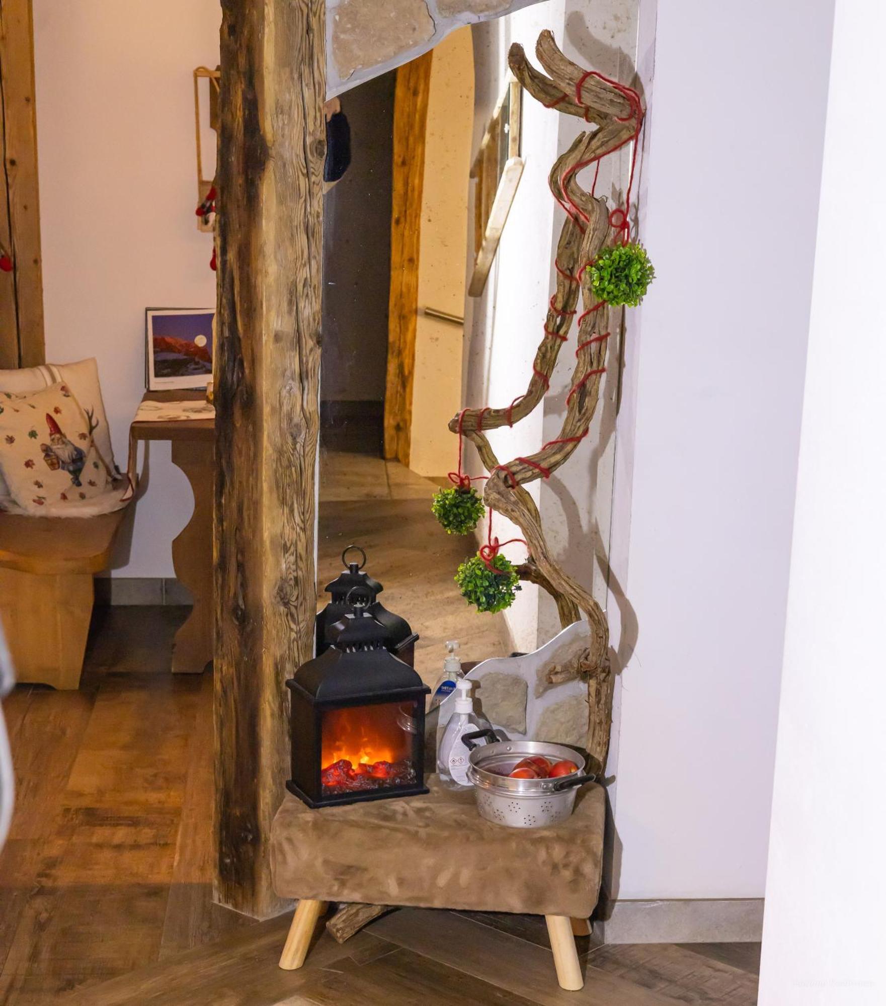 Majon De La Nona Hotel Pozza di Fassa Eksteriør billede