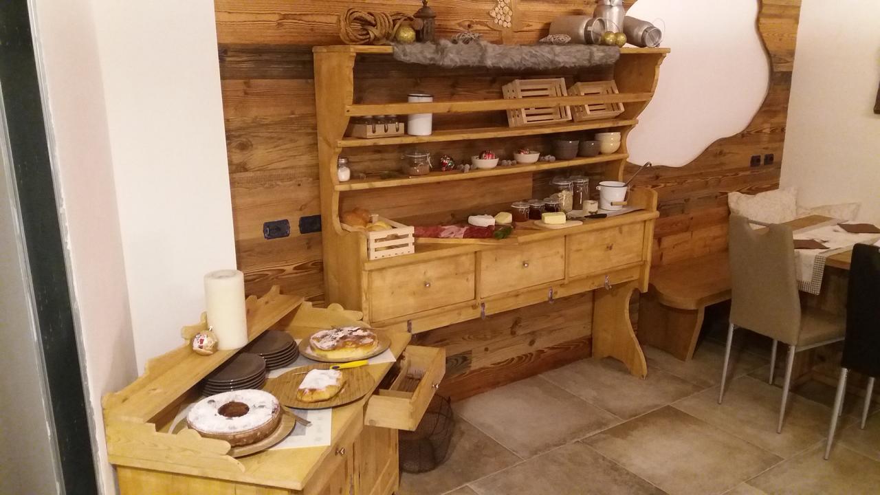 Majon De La Nona Hotel Pozza di Fassa Eksteriør billede