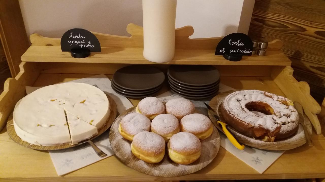 Majon De La Nona Hotel Pozza di Fassa Eksteriør billede